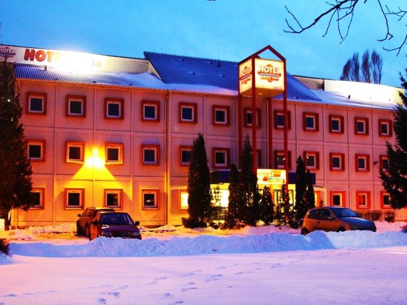 Drive Inn Hotel Терекбалінт Екстер'єр фото